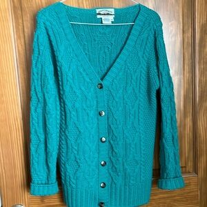 Ladies size Medium sweater purchased in Ireland.🇮🇪